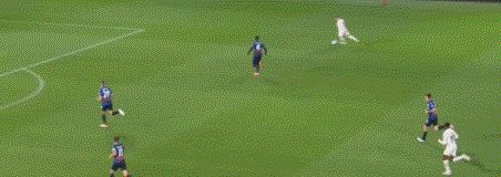 1633295166900060394.gif 世界杯官网指南-【意甲】队长28秒闪击 AC米兰被追2球客胜亚特兰大