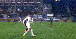 1633295141211099806.gif 世界杯官网指南-【意甲】队长28秒闪击 AC米兰被追2球客胜亚特兰大